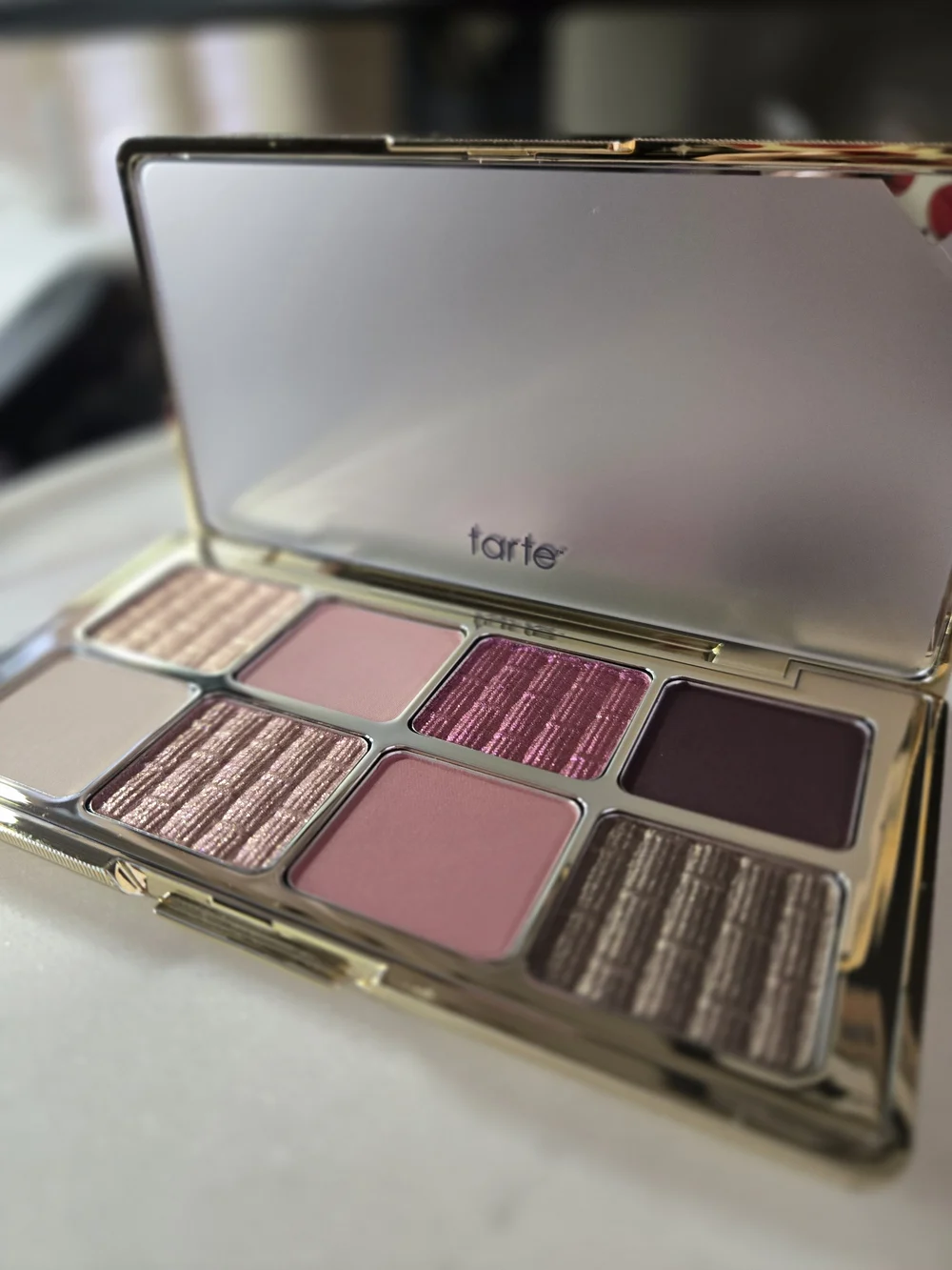 tarte ELEGANCE Eyeshadow Palette - (Limited Edition) NWT-NO BOX